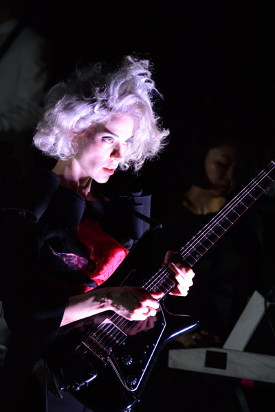 St. Vincent en concert à la Cigale, Paris, le mardi 18 février 2014