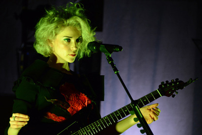 ST. VINCENT - La Cigale, Paris, mardi 18 février 2014