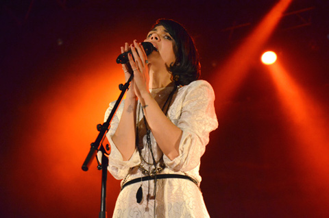 BAT FOR LASHES - Le Trianon - Paris, dimanche 25 novembre 2012