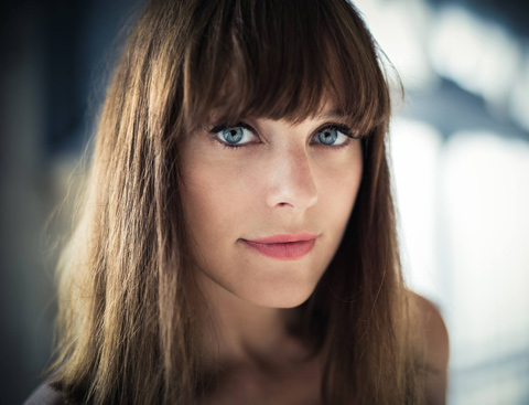 CHARLOTTE SAVARY Seasons 1er Album Solo Stars Are Underground CHARLOTTE SAVARY Seasons 1er Album Solo Stars Are Underground