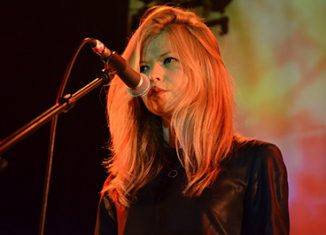 STILL CORNERS - Le Divan Du Monde - Paris, lundi 26 mars 2012