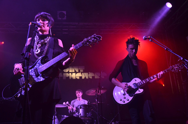 SCHOOL OF SEVEN BELLS - Le Point Ephémère - Paris, lundi 12 mars 2012