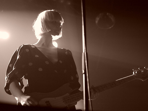 THE RAVEONETTES - La Machine Du Moulin Rouge - Paris, mardi 7 juin 2011