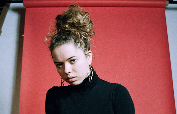 Nilüfer Yanya