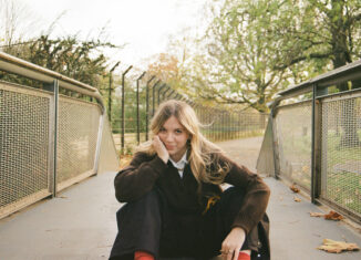 Maya Delilah © Rae Farrow