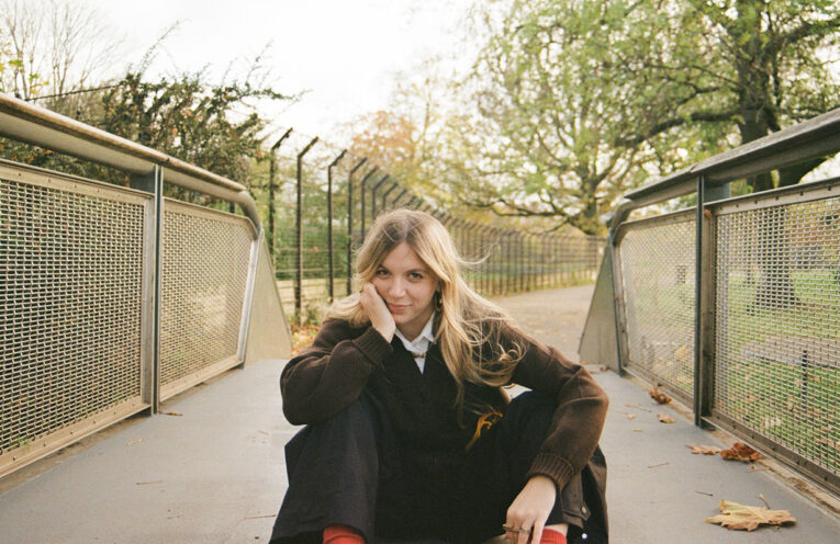 Maya Delilah © Rae Farrow